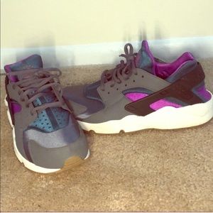 Nike Hurache Sneakers